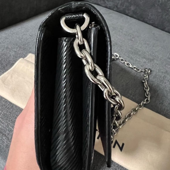 LV twist WOC - Picture 4 of 8